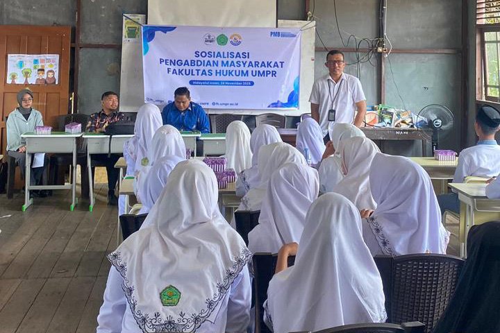 Dosen FH UMPR Lakukan Penyuluhan Hukum Perkawinan Adat  Dayak