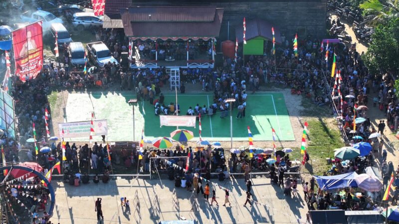 Bupati Heriyus Hadiri Pertandingan Final Bola Voli Muara Tuhup CUP-02