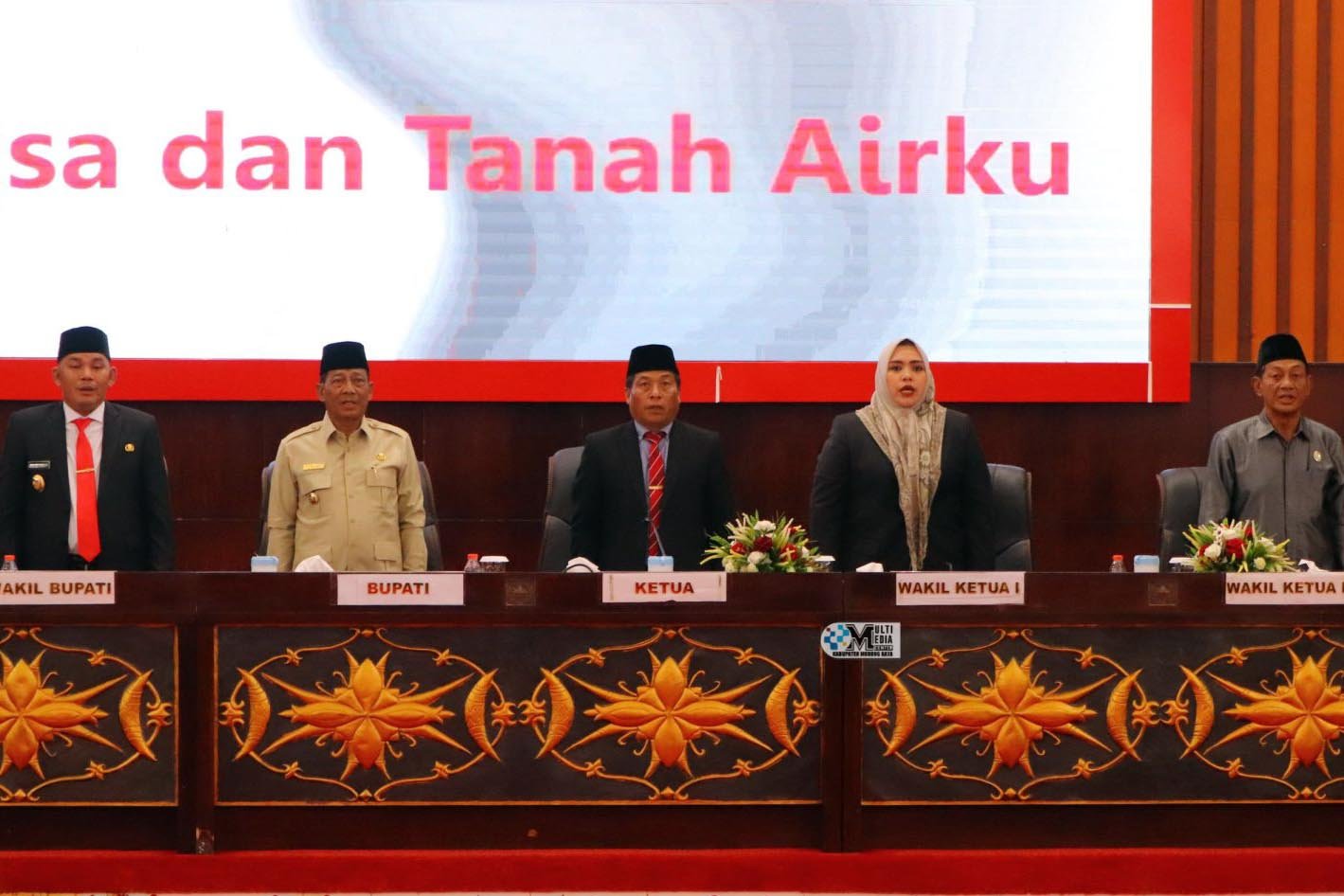 Hadiri Rapur, Bupati Mura Sampaikan Tanggapan Pemandangan Umum Fraksi-fraksi DPRD