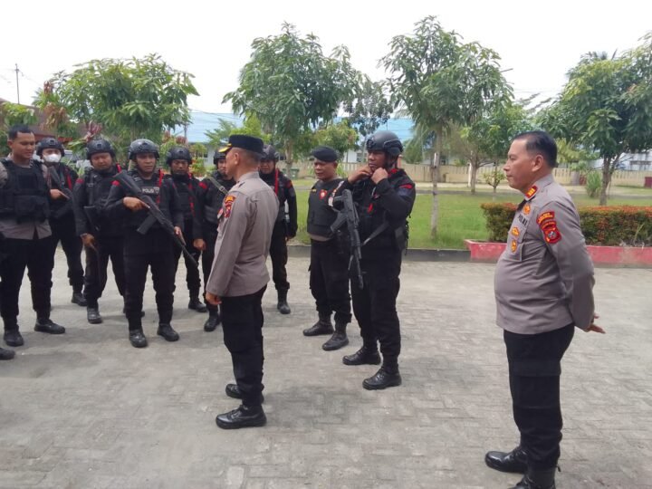 Brimob, Dit Samapta Polda Sumut dan Polres Pelabuhan Belawan, Gelar Patroli Gabungan Cegah Kejahatan Jalanan