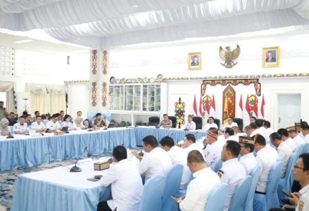 30 Ribu Laporan Sehari. Kanal Aduan Kartu Huma Betang Sejahtera Diserbu Pemohon