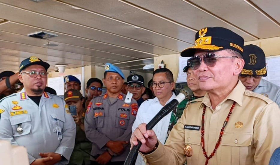 Gubernur Kalteng Sambangi Pelabuhan Sampit, Lepas 1.400 Pemudik 