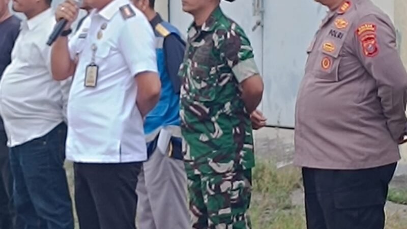 Forkopimcam Medan Labuhan Bersama OKP Gelar Gotong Royong, Netralisasi Fasilitas Umum Pasca Konflik