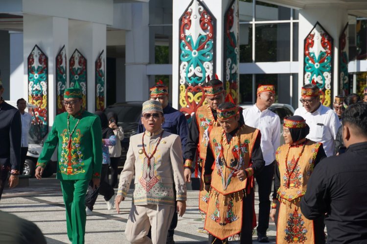 Dipimpin Wamendikdasmen, Gubernur Kalteng Hadiri Upacara Hardiknas, Hari Bumi, dan OTDA