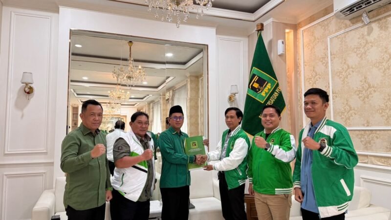 DPC PPP se-Kalteng Resmi Terima SK. Penyerahan Dilaksanakan di Kantor DPP PPP Jakarta